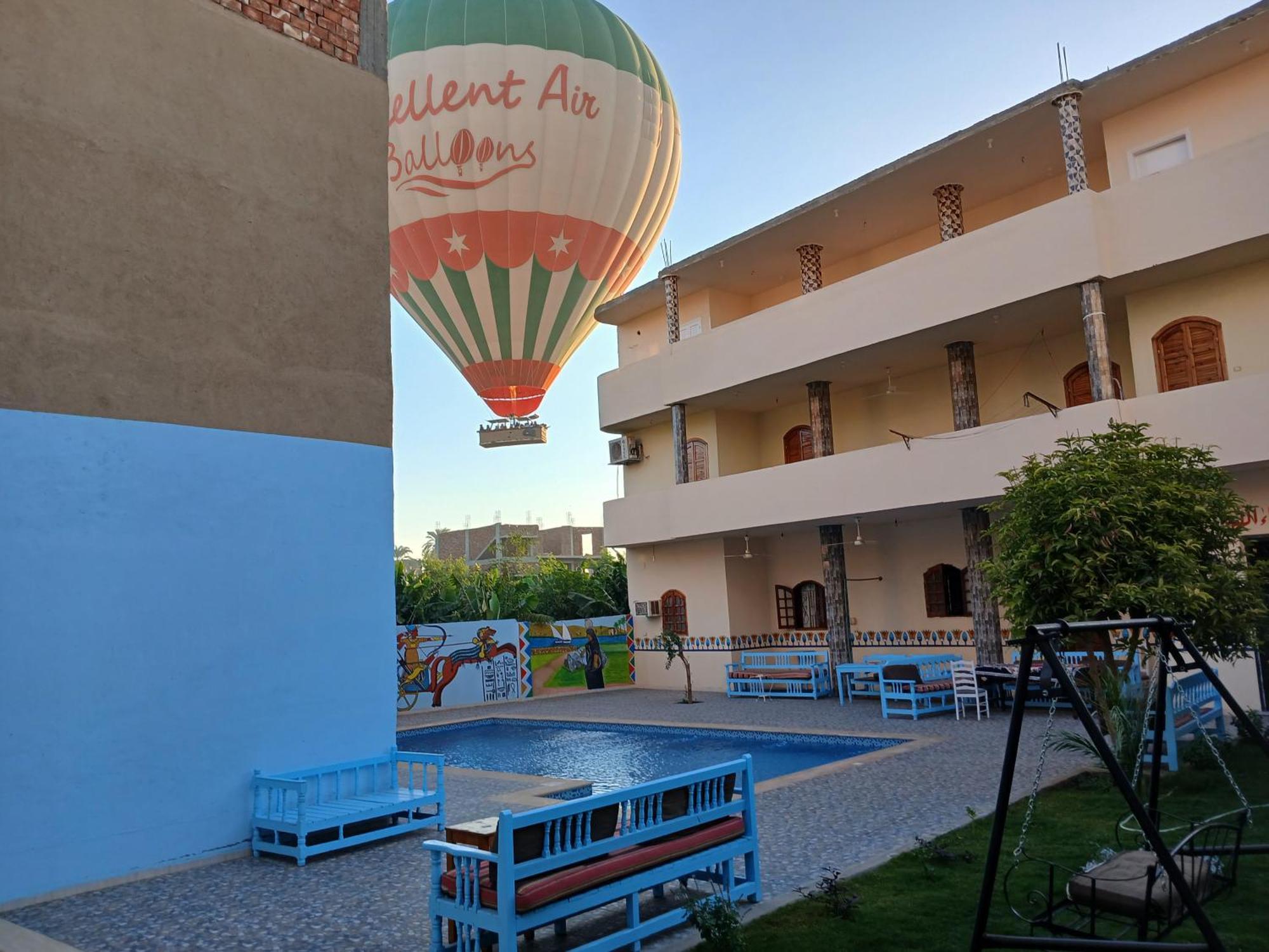 Luxor View Hostel エクステリア 写真